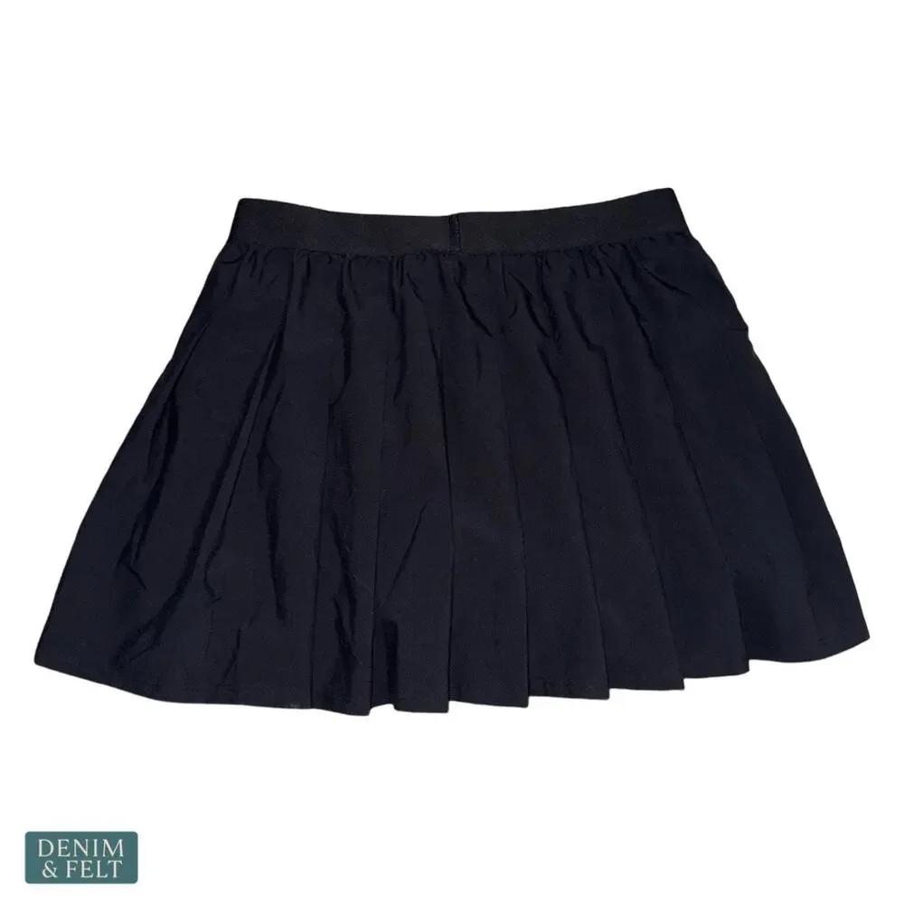 Alo Yoga Varsity Tennis Skirt Small Black Pleated Athletic Preppy Sporty Active